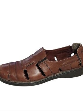 Naturalizer Brown Leather Sandals Shoes Size 9 Closed Toe Strappy Fisherman